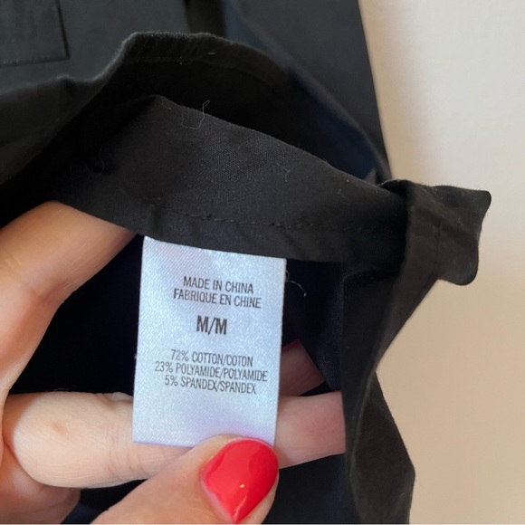 Theory Black Collar Button Up Size Medium Office Workwear - Picture 3 of 4